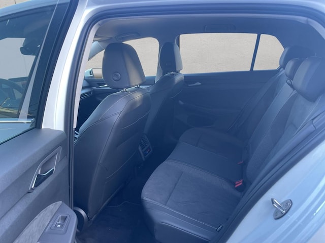 Volkswagen Golf DSG Golf VIII Style