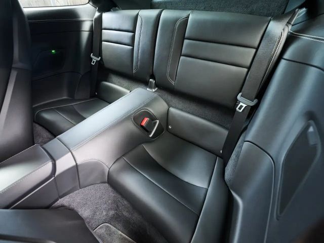 Porsche 911 4 Carrera Coupé