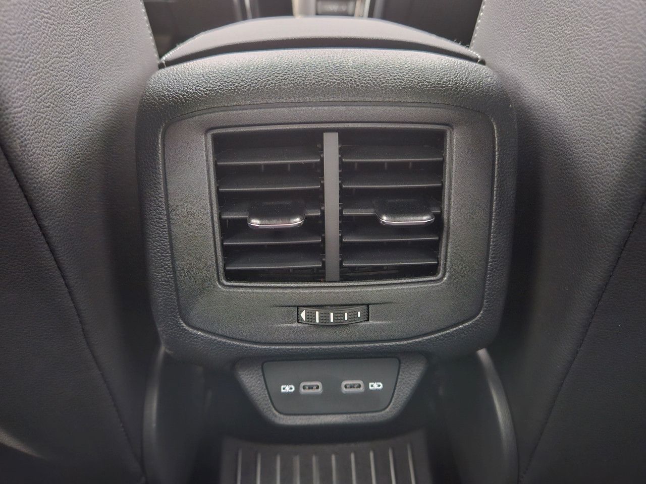 Volkswagen T-Roc 1.5 TSI Cabriolet DSG R-Line