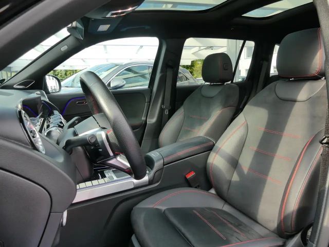 Mercedes-Benz GLB 250 4MATIC AMG Line