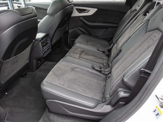 Audi Q7 55 TFSI S-Line