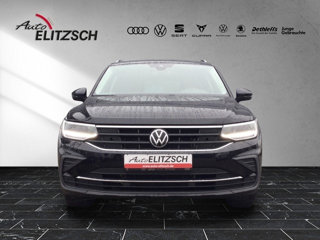 Volkswagen Tiguan Tiguan Active LED Navi ACC RFK SH LM