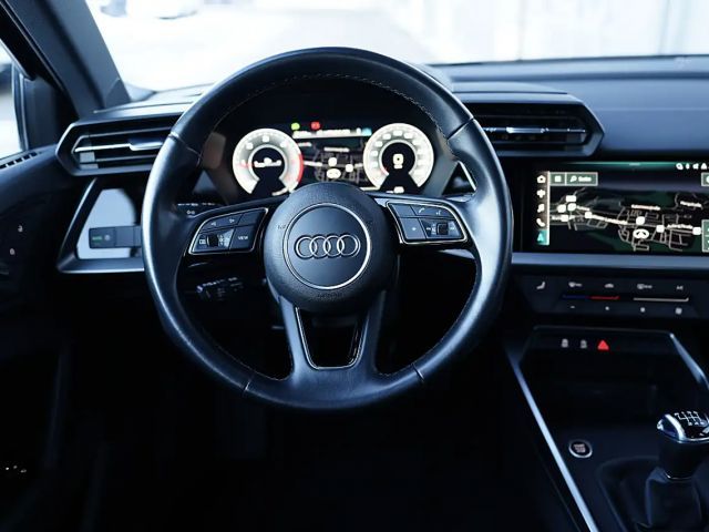 Audi A3 30 TDI Sedan