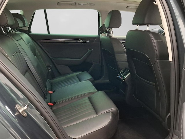 Skoda Superb 2.0 TDI Combi