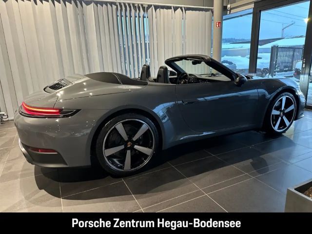 Porsche 992 Cabrio Carrera