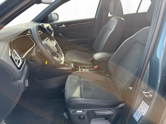 Volkswagen T-Roc 1.5l TSI NAV+LED+STH+AHK+REAR+ACC