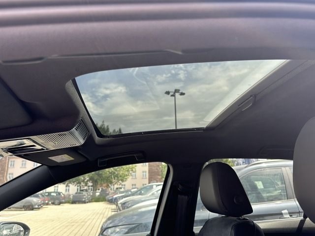 Volkswagen Golf 1.5 eTSI DSG