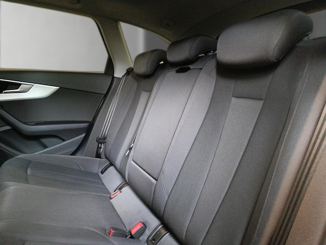 Audi A4 40 TDI Avant S-Tronic