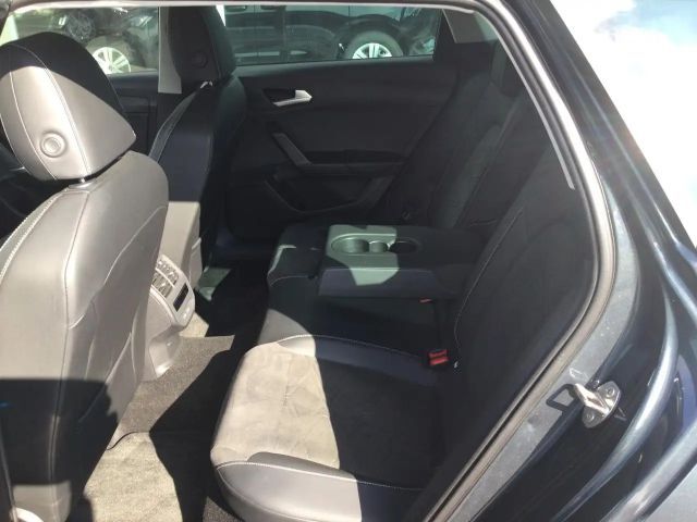 Seat Leon 2.0 TDI DSG Sportstourer Style