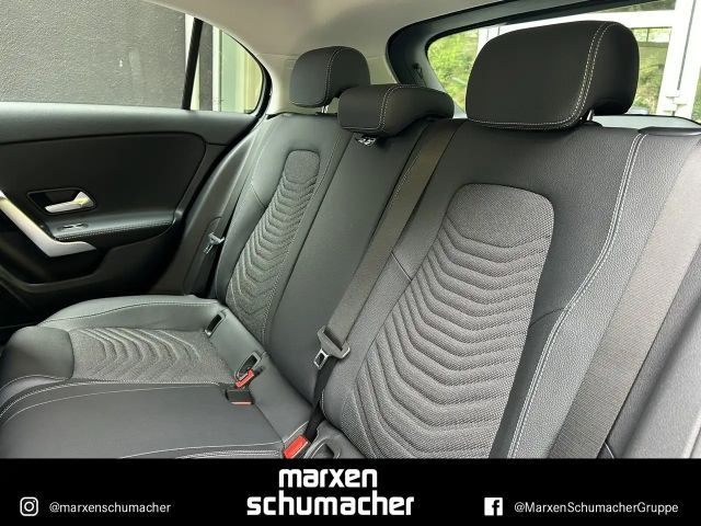 Mercedes-Benz A 180 A 180 Progr. AHK+Winter+Kamera+Carbon+LED+MY24