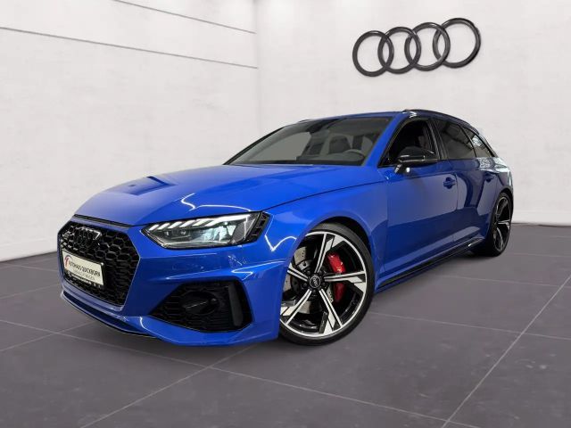 Audi RS4 Avant Quattro
