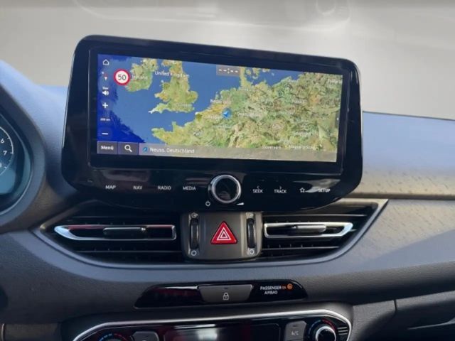 Hyundai i30 Advantage Hybrid T-GDi