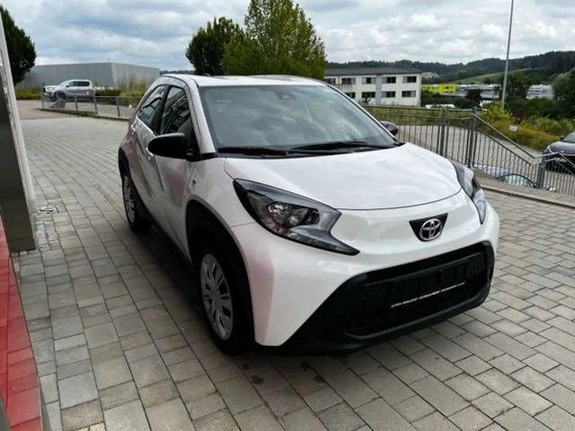 Toyota Aygo X 1.0 VVT-i Business