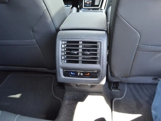 Volkswagen Golf 1.5 eTSI DSG Golf VIII