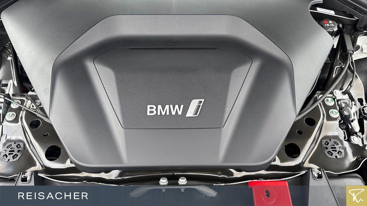BMW iX1 xDrive30