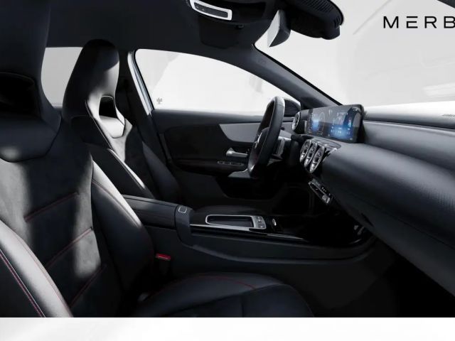 Mercedes-Benz A 180 AMG Line