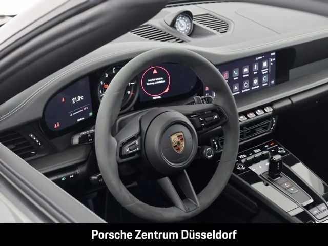 Porsche 992 4 Coupé GTS Targa