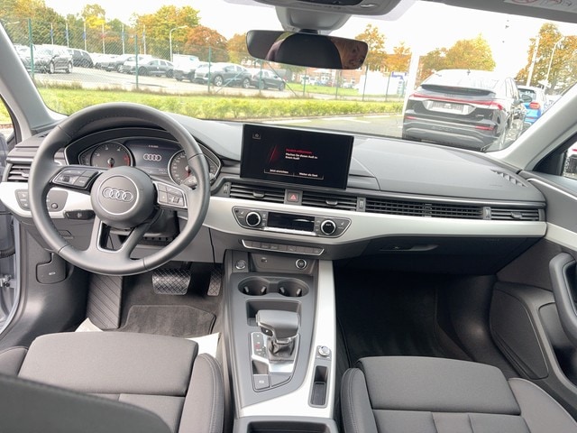 Audi A4 30 TDI Avant S-Tronic