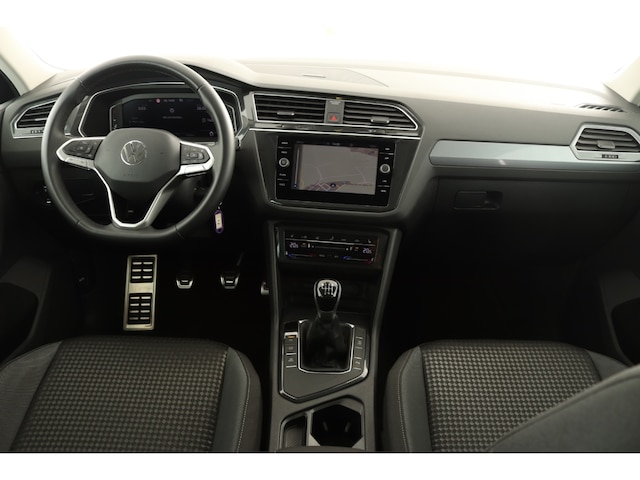 Volkswagen Tiguan 1.5 TSI Active AHK LED VIRTUAL NAVI ACC KAMERA DAB APP PDC ALU