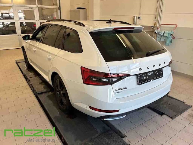 Skoda Superb 2.0 TDI Combi Sportline