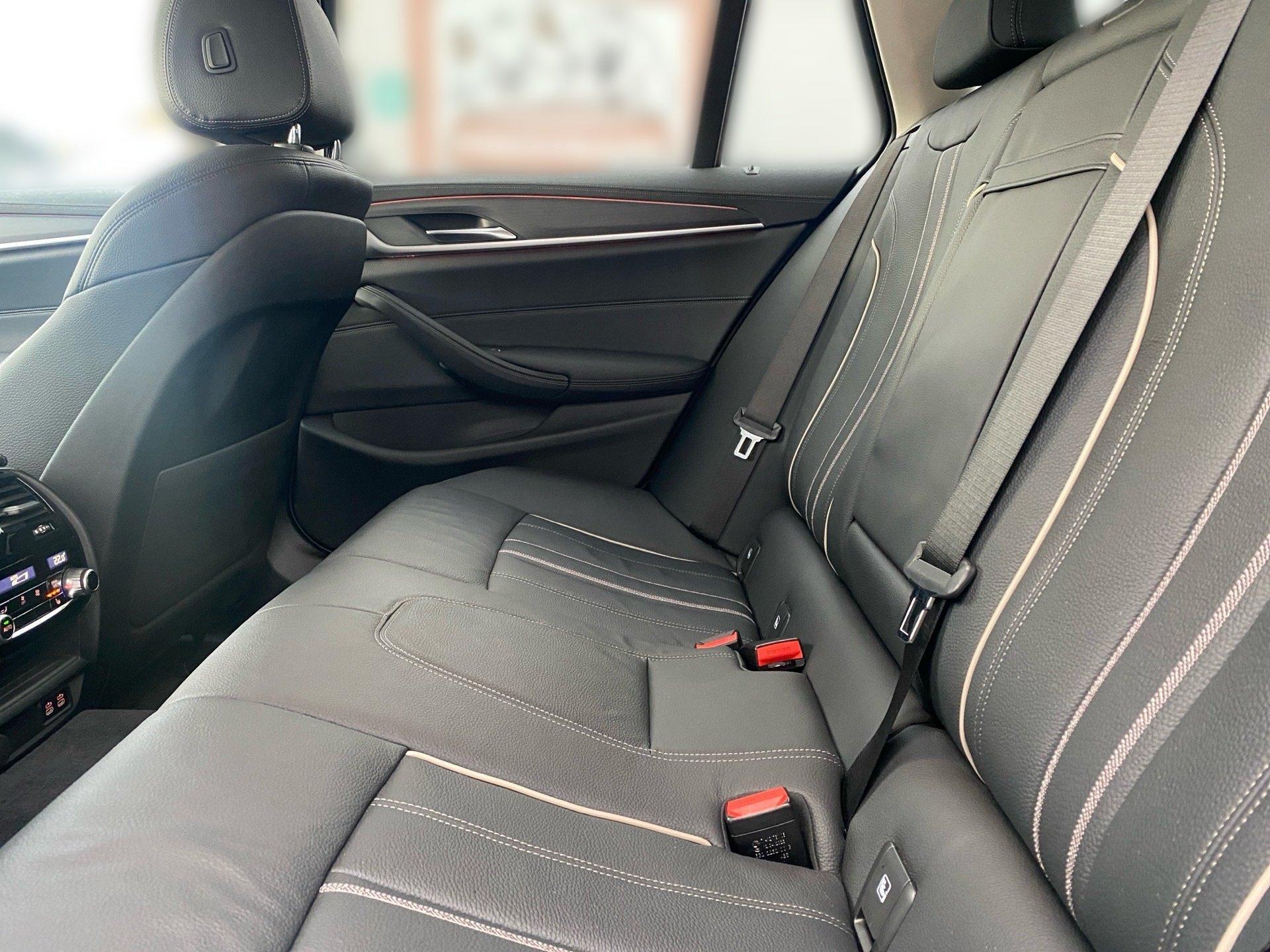 BMW 530 530i Touring xDrive