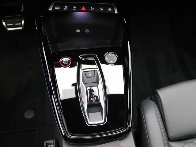 Audi RS3 S-Tronic Sedan