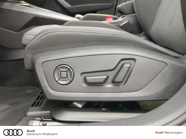 Audi A3 30 TFSI S-Line S-Tronic Sedan