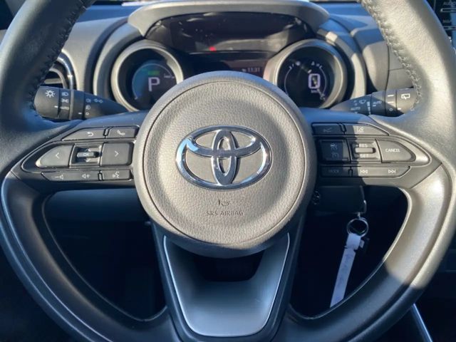 Toyota Yaris Hatchback Hybride Team D