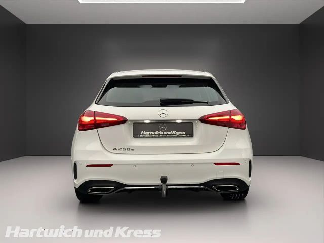 Mercedes-Benz A 250 A 250 e AMG Line