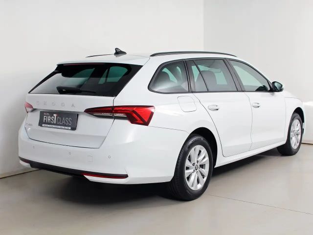 Skoda Octavia Essence TSI