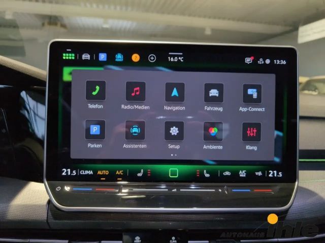 Volkswagen Golf DSG Golf VIII Style Variant