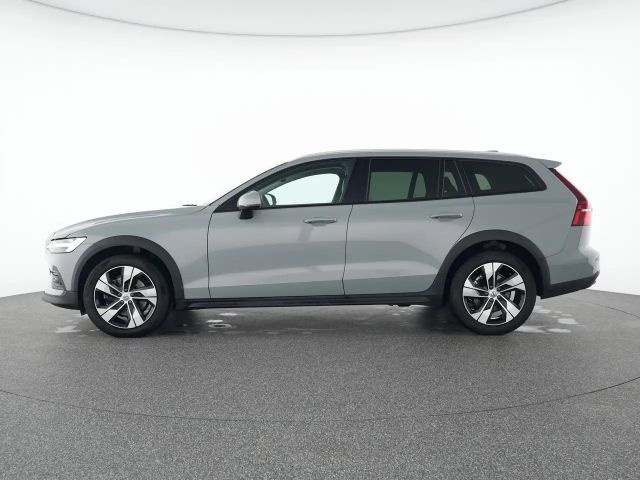 Volvo V60 AWD Plus