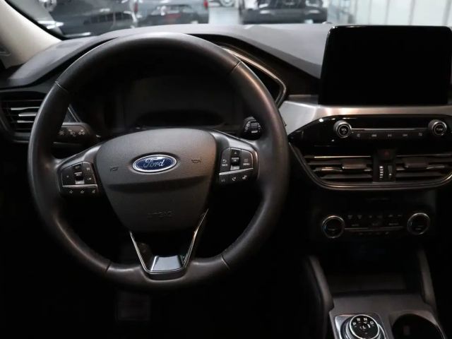 Ford Kuga Hybrid Titanium