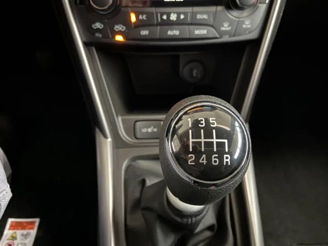 Suzuki S-Cross S-CROSS Shine 1,4 129PS Allraad 6G Schalter