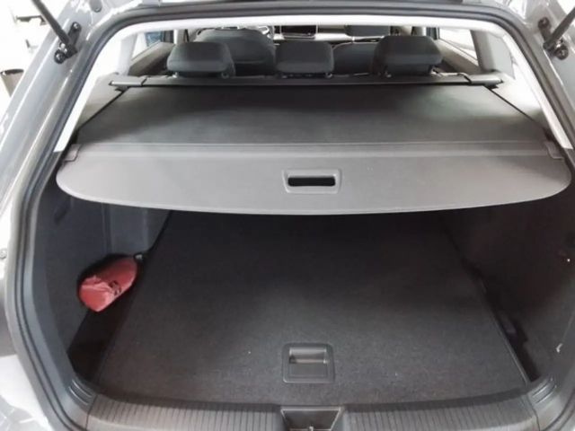 Volkswagen Golf 1.5 eTSI DSG Golf VIII