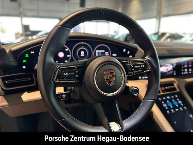 Porsche Taycan 4S Cross Turismo