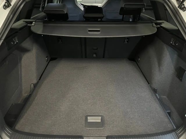 Volkswagen Golf Golf VIII R-Line Variant