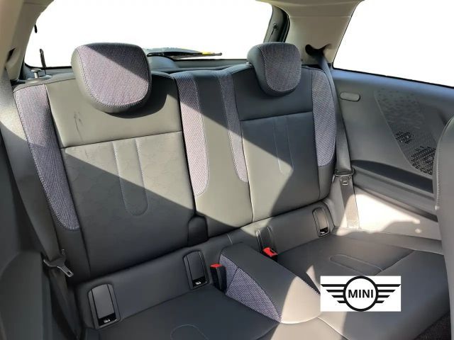 MINI Cooper S Classic Trim 18" Lenkradheizung Pano Harman Kardon