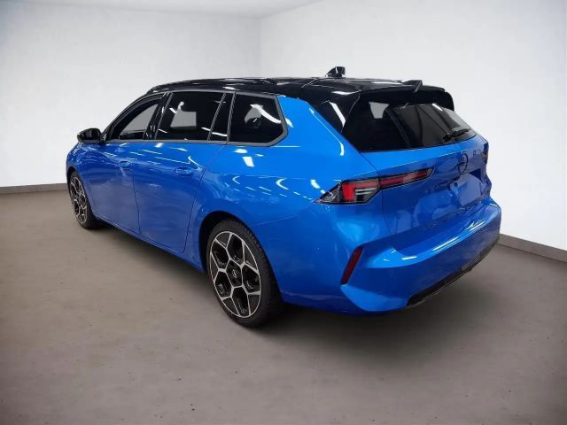 Opel Astra Sports Tourer Ultimate