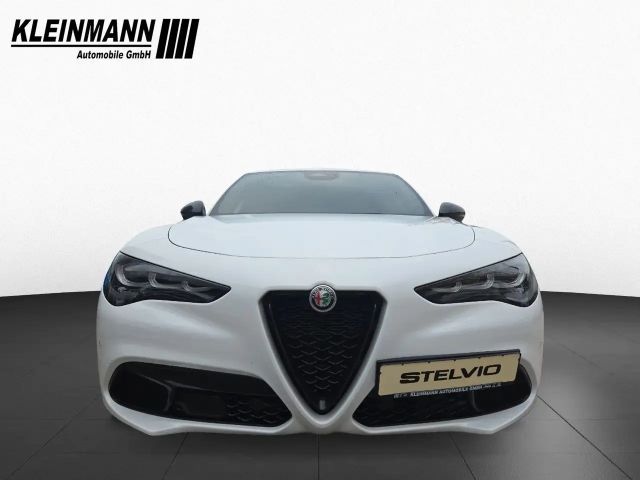 Alfa Romeo Stelvio AT8 Q4 Veloce