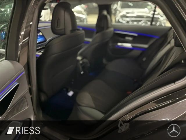 Mercedes-Benz E 220 AVANTGARDE E 220 d Estate