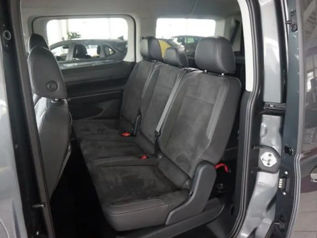 Volkswagen Caddy 1.5 TSI DSG Maxi Style