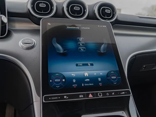 Mercedes-Benz C 180 AVANTGARDE Sedan