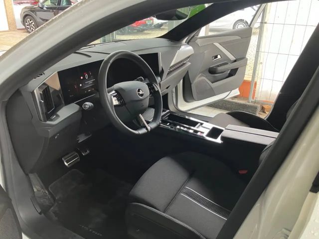 Opel Astra 1.2 Turbo Sports Tourer