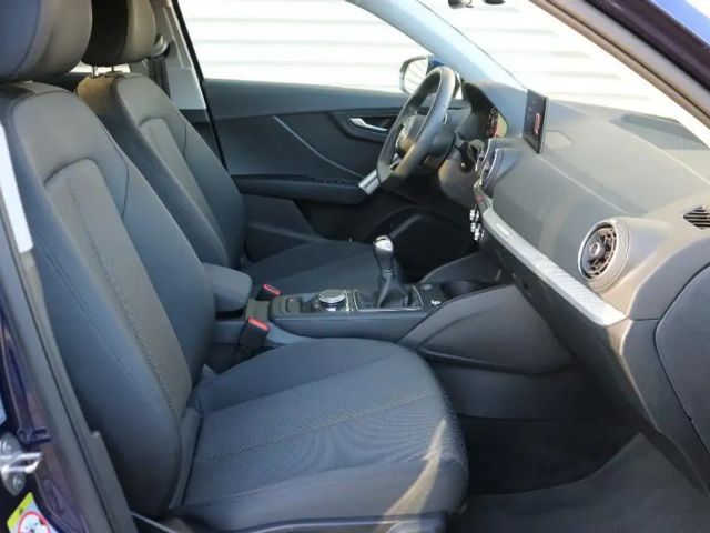 Audi Q2 Advanced NaviPlus/AHZV/18" . . .