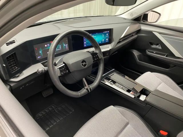 Opel Astra Business Elegance Sports Tourer