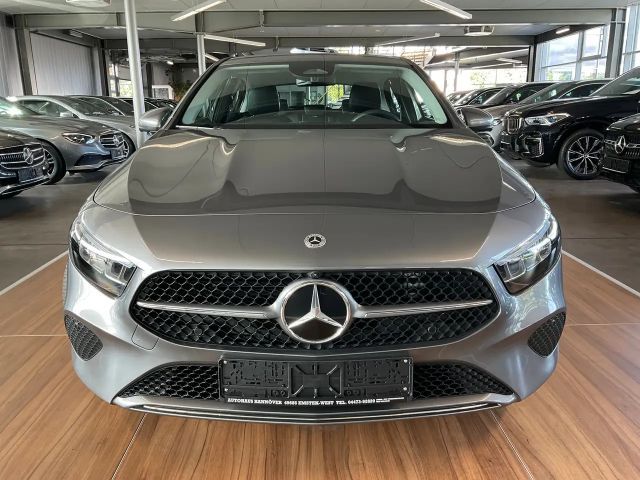 Mercedes-Benz A 180 Hatchback Progressive