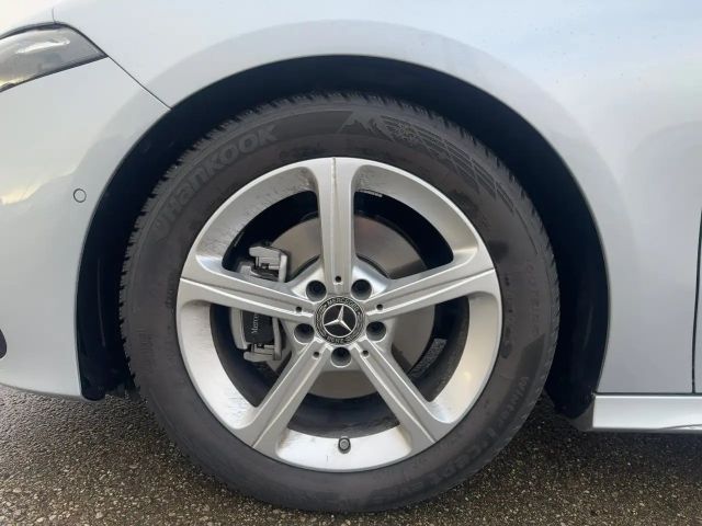 Mercedes-Benz A 180 AMG Line Hatchback