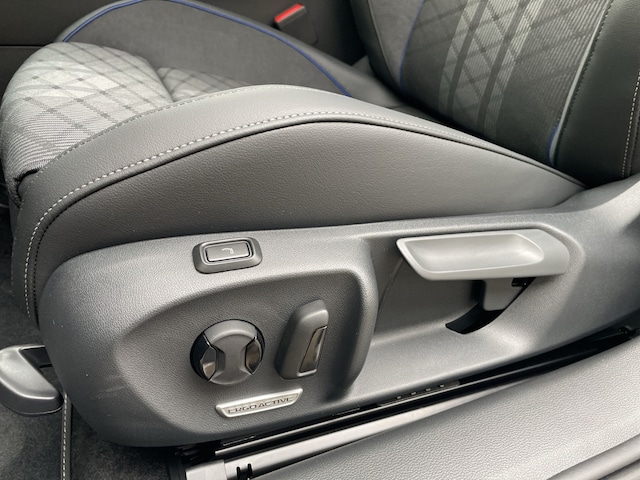 Volkswagen Passat Pro R-Line eHybrid