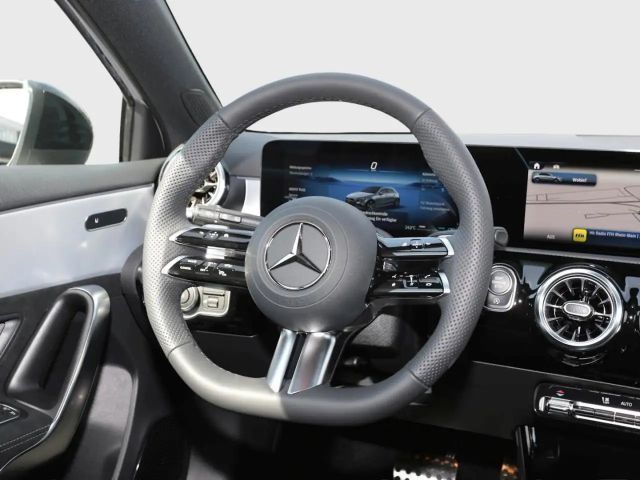 Mercedes-Benz A 200 AMG Line Hatchback